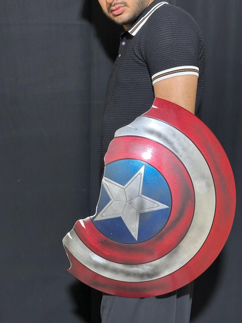 Replica Captain America Broken Shield – door strijd beschadigde metalen rekwisieten voor cosplay, display afbeelding 14