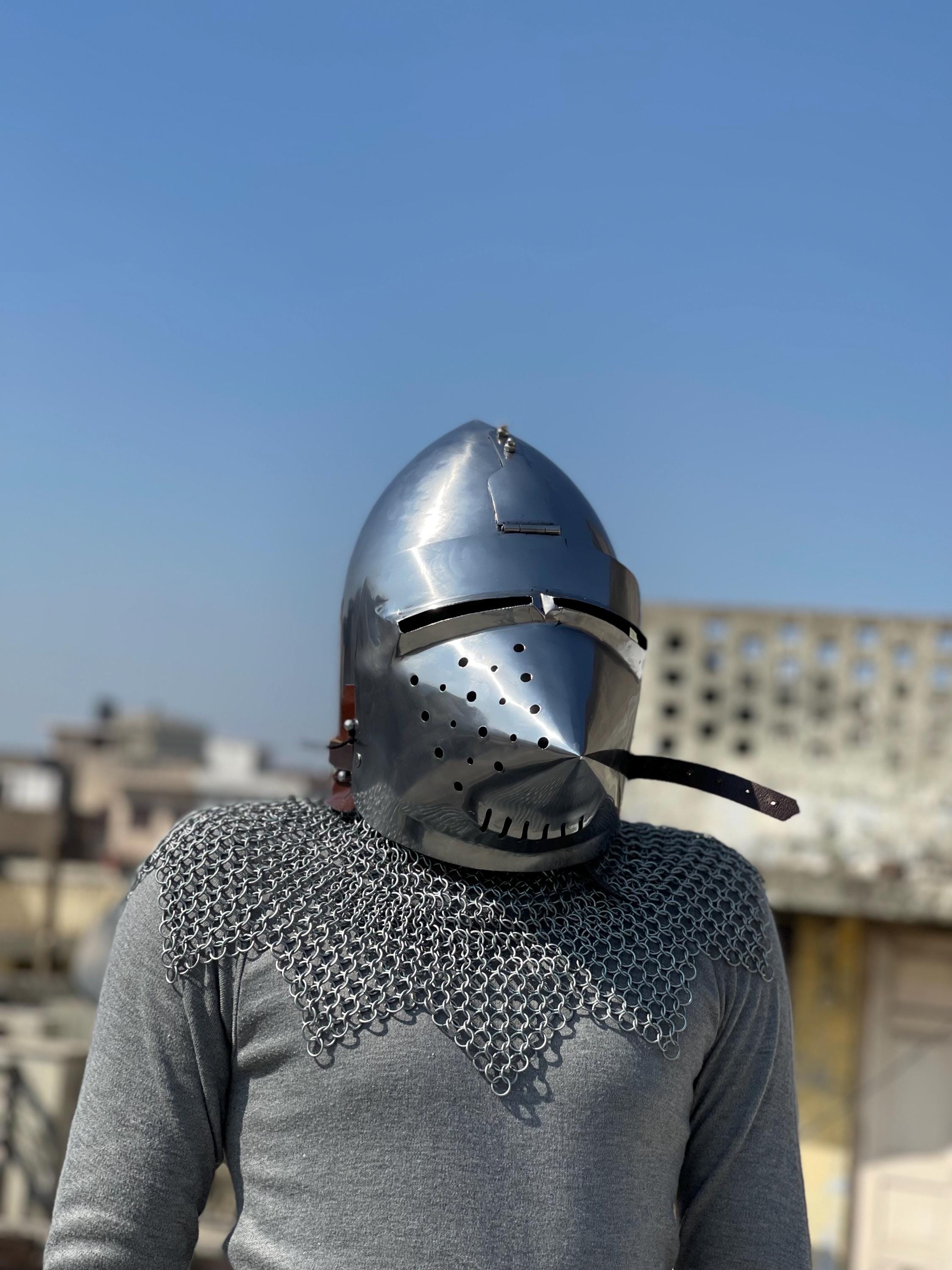 Hounskull helmet - Etsy 日本
