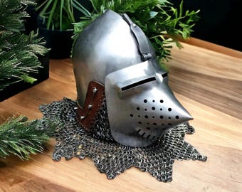 Capacete Bascinet Medieval: Viseira de Caveira de Cão, Rabo de Aventail de Cota de Malha - Armadura de Cavaleiro do Século XIV