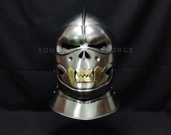 Handgemaakte schedelgezicht ridderhelm, gotisch stalen pantser, LARP-cosplay