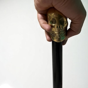 Skull Handle Walking Stick: Handmade Gothic Cane for Men