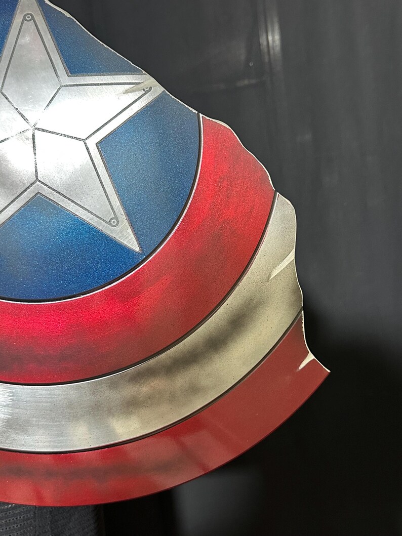 Replica Captain America Broken Shield – door strijd beschadigde metalen rekwisieten voor cosplay, display afbeelding 15