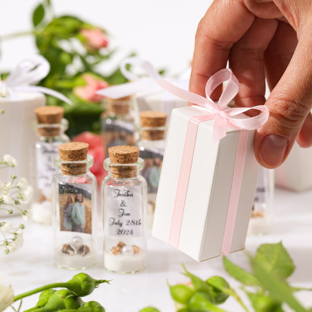 engagement-party-guest-gifts-custom-sand-wedding-favors-mini