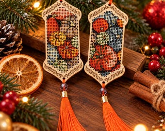 Pumpkin Christmas Cross Stitch Kit on Wood, Rustic Holiday Hanging Decor, DIY Farmhouse Embroidery Ornaments, Autumn Xmas Craft