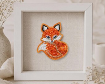 Fox Brooch Embroidery Kit, Orange Beaded Animal Jewelry, DIY Woodland Pin, Czech Bead Craft Project for Adults