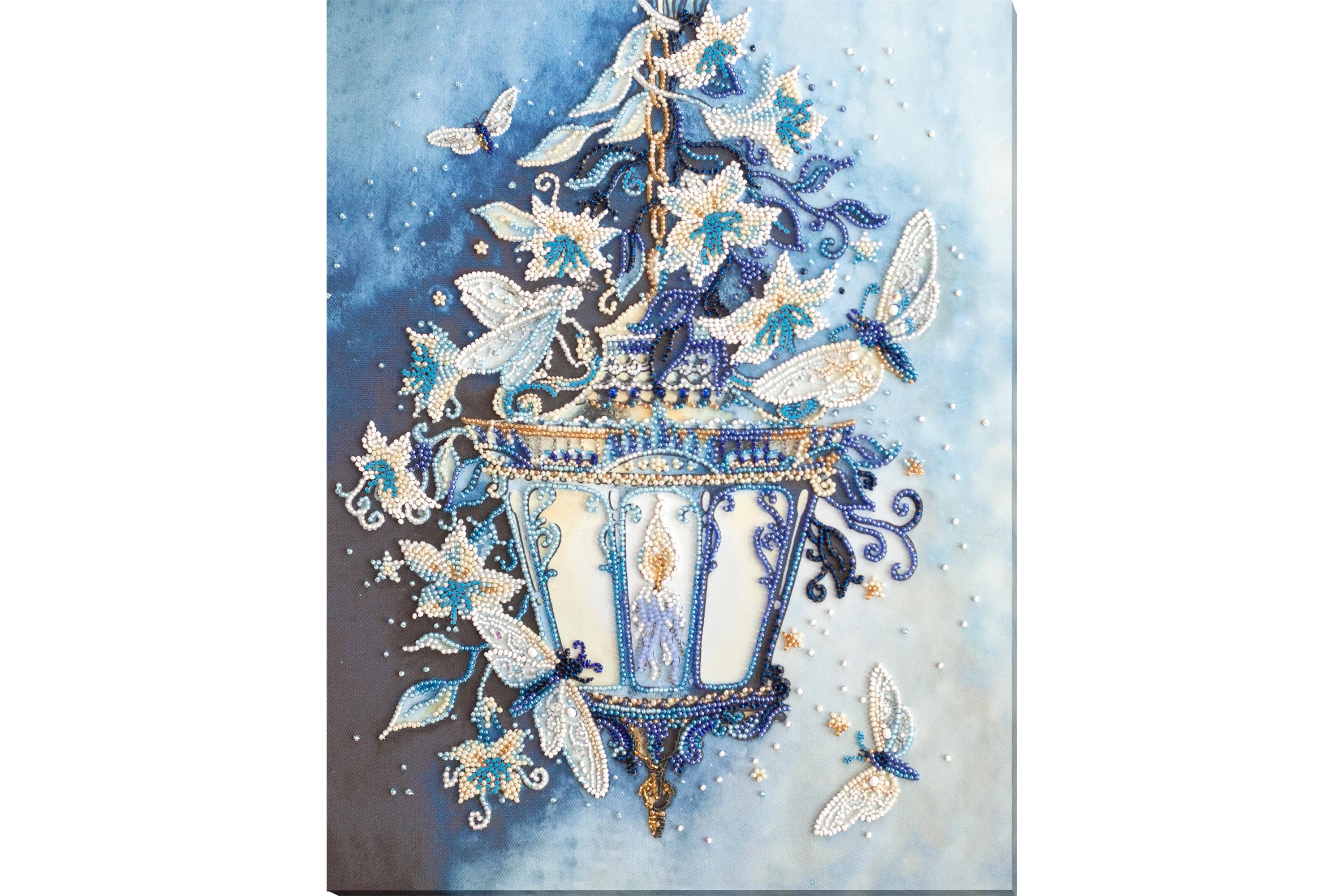 ビーズ刺繍キット「ホワイトマジック」：ビーズ刺繍用の蝶と蛾の