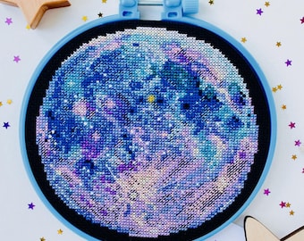 Kit de punto de cruz cósmico, divertido kit de bordado DIY para adultos, kit de costura espacial, mini arte de punto de cruz, regalo hecho a mano.