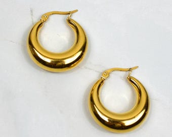 Grosses créoles en or - The Cleo Hoops (moyen), plaqué or 18 carats