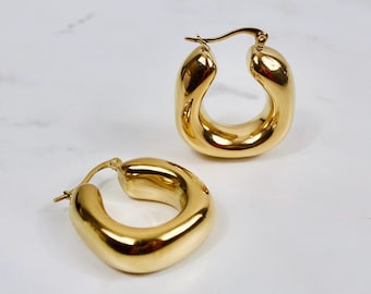 18K Vergoldete Chunky Gold Creolen - Kühne skulpturale Kuppel Creolen, Statement 90er Jahre inspirierter Goldschmuck