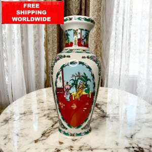 Hand-Painted Chinese Porcelain Vase – Vintage Oriental Decor with Court Scene – Tall Asian Ceramic Vase