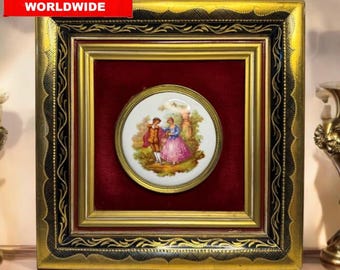 Plaque vintage en porcelaine de style Fragonard | Scène romantique de couple rococo | Décoration murale encadrée avec velours | Décoration d'intérieur à la française