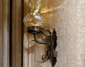 Aplique de pared de latón vintage: globo de cristal grabado, estilo barroco