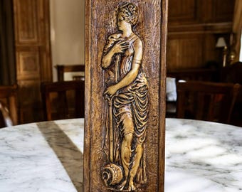 Placa mural en relieve de diosa clásica, panel de madera dorada, escultura colgante de dama grecorromana