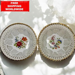 Pair of Vintage Romanian Porcelain Lace Bowls – Floral Openwork Baskets with Gold Trim