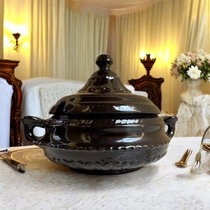 Vintage Brown Glazed Ceramic Soup Tureen: Rustic Kitchen Decor