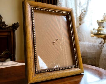 Vintage Wood Photo Frame – Golden Beaded Trim & Glass, Classic Look 23x18 cm