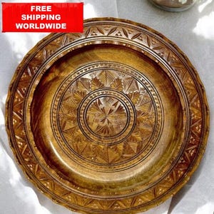 Hand-Carved Wooden Decorative Plate – 34 cm Round Wall Art, Floral Mandala Rustic Decor