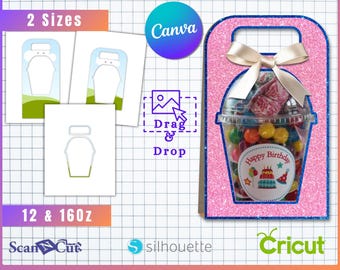 Pode incluir: Suporte de copo de cúpula rosa com glitter com um copo de plástico transparente cheio de doces coloridos e um adesivo "Happy Birthday". O suporte tem uma alça e um laço creme. Texto: "Dome Cup Holders" e "12 & 16oz".