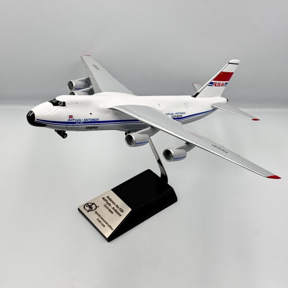 Antonov An-124 Ruslan Libyan Arab Air Cargo 1:200 Resin Aircraft