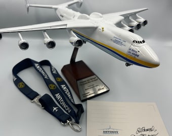 Official Exclusive model Antonov 225 Mriya scale 1/200 "Be brave like Ukraine"