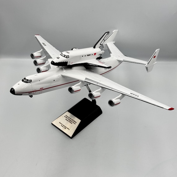 アントノフ An-225 ムリーヤ ブランシャトル搭載 ソ連-82060 1:200