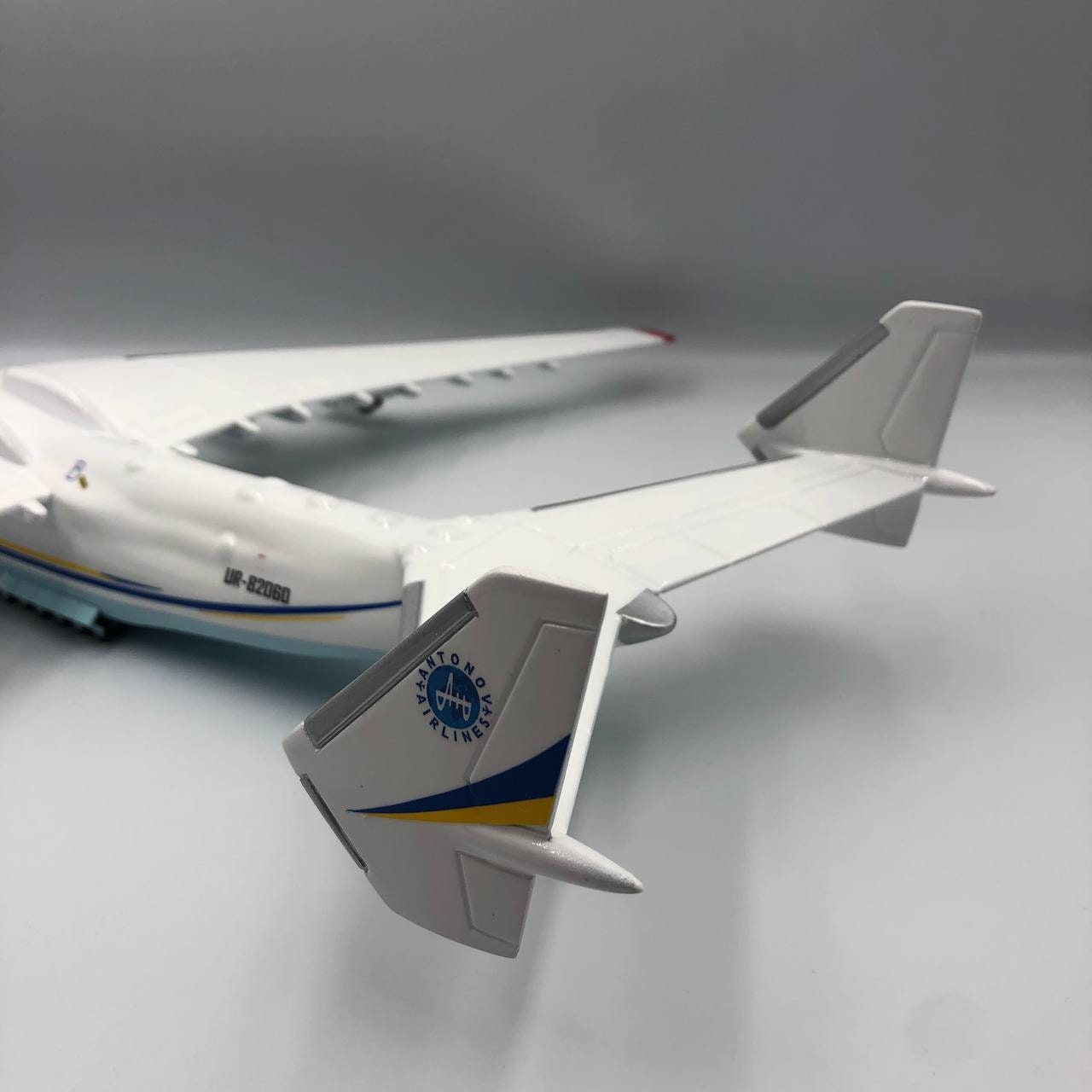 Antonov An-225 Mriya 1:200 Resin Aircraft Model With Signed