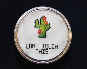 Tapa de punto de cruz con tarro de cristal - No puedo tocar este cactus