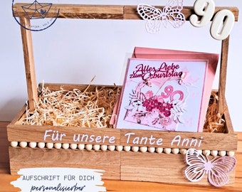 Geschenkkorb aus Holz | personalisiert | zum Geburtstag oder Jubiläum | Holzkorb | Präsentkorb | Geschenkidee | mit Holzperlen