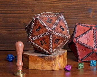 Leather D20 Dice Pouch - Handmade