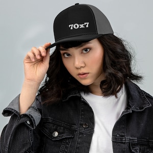 70x7 embroidered Richardson SR Trucker Cap