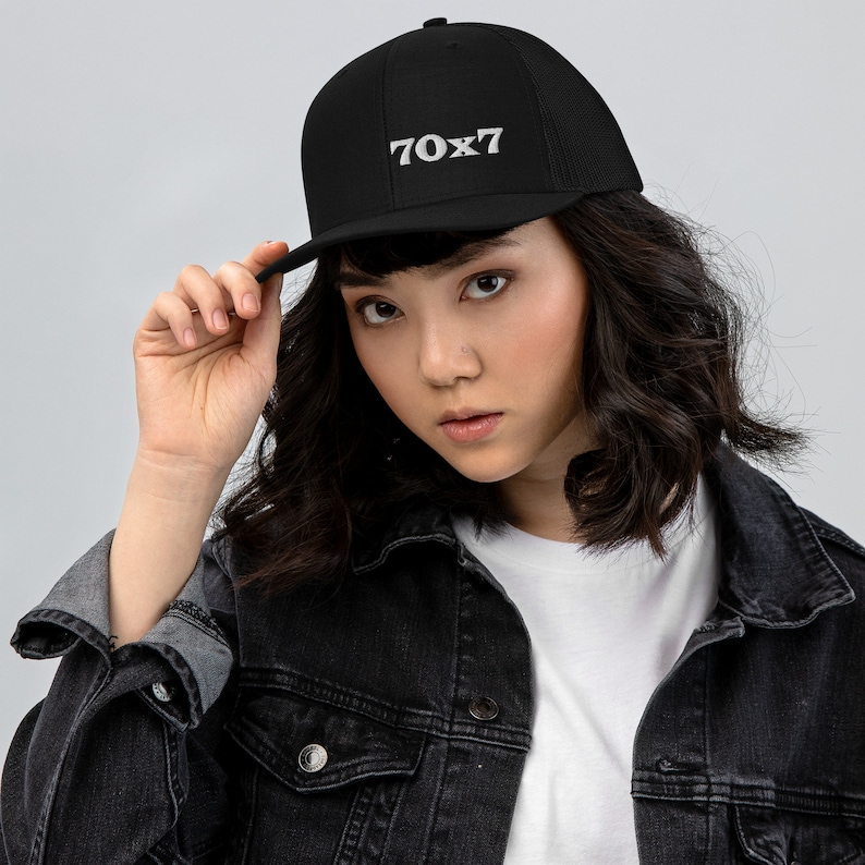 70x7 embroidered Richardson SR Trucker Cap