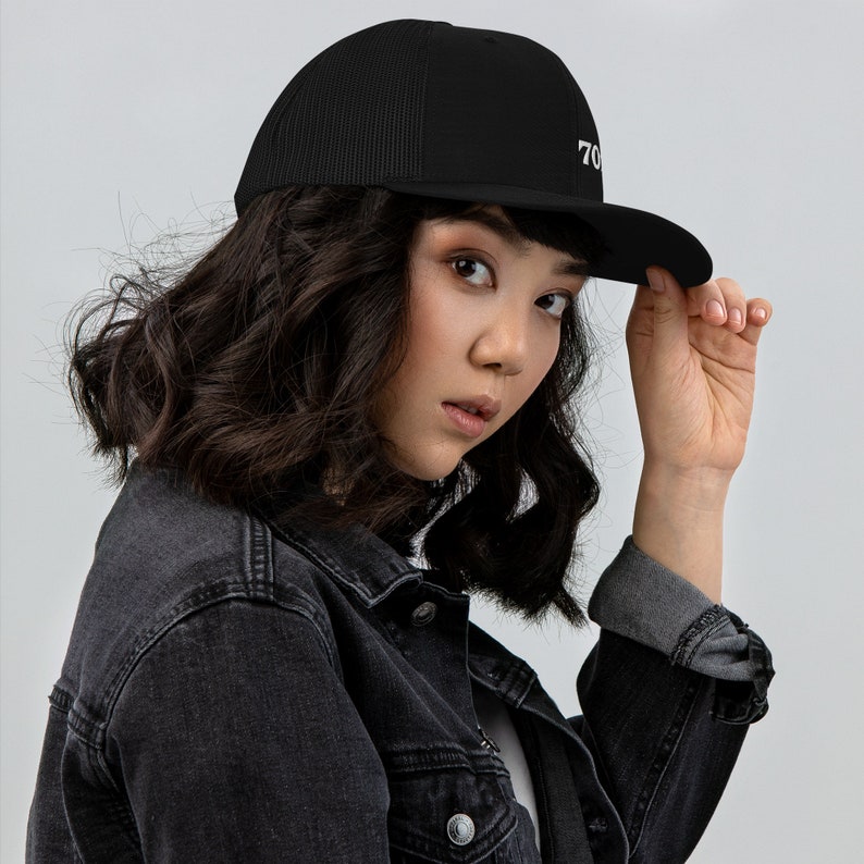 70x7 embroidered Richardson SR Trucker Cap
