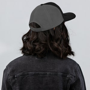 70x7 embroidered Richardson SR Trucker Cap