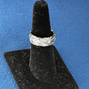silver leaf ring