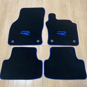 Tapis protecteurs de luxe pour Volkswagen Golf 8 R 2021-2024 conduite à droite, lot de 4, fabriqué sur commande
