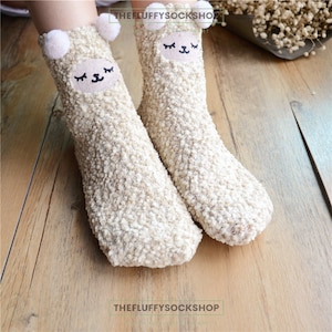 Lazy Lama Super Fluffy Cute Animal Socks, Chaussettes duveteuses drôles, Chaussettes d'hiver chaudes et confortables, Amoureux des animaux, Idée cadeau amusante pour lui image 2