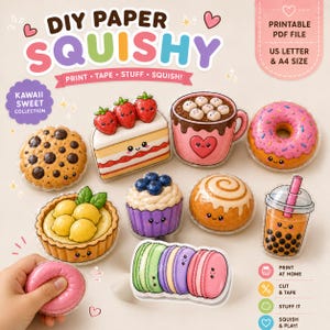 Op de afbeelding: Een DIY papieren squishy printbaar PDF-bestand met diverse voedselillustraties waaronder een chocolate chip cookie, aardbeientaart, warme chocolademelk, donut, citroentaartje, cupcake, kaneelbroodje, boba thee en macarons, allemaal met lachende gezichtjes.
