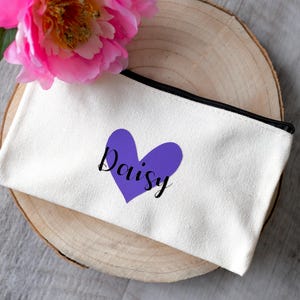 Kulturbeutel mit Namen, Kosmetiktasche, kleine Tasche, personalisierbar, für unterwegs, Geburtstagsgeschenk für Freundin, Frau, Mädchenkram