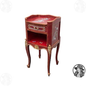 Entryway organization Nightstand Entryway table Bedside tables Distressed furniture Upcycled furniture Sofa table Vintage nightstand