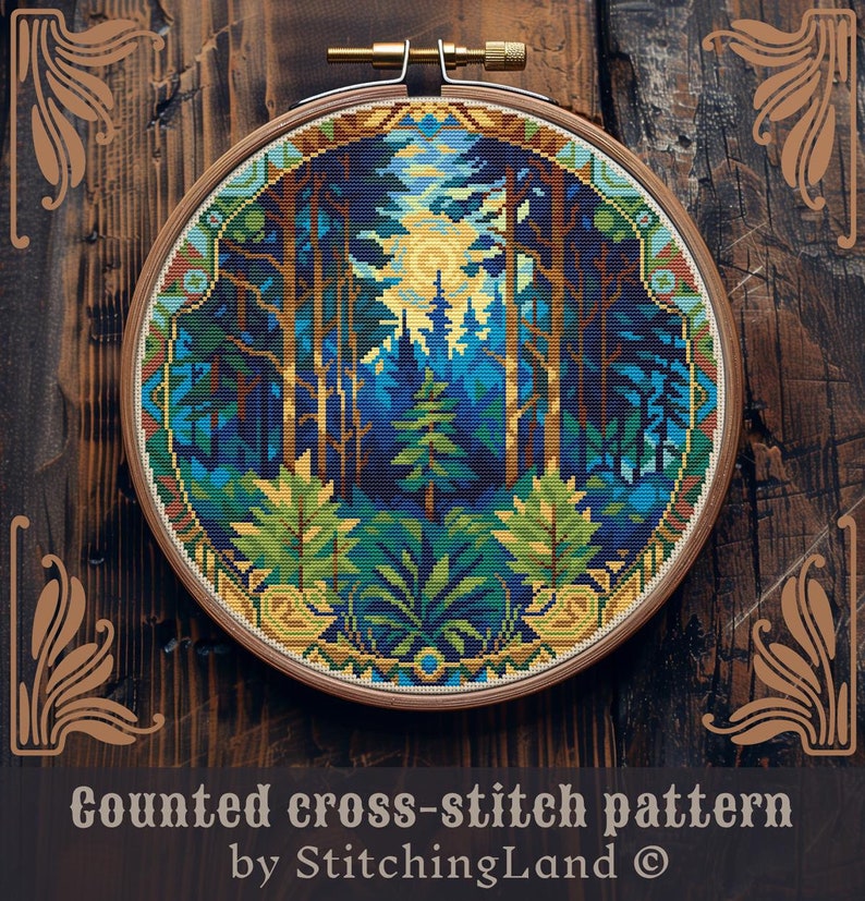 K&ouml;nnte beinhalten: Gez&auml;hltes Kreuzstichmuster einer Waldszene in Blau- und Gr&uuml;nt&ouml;nen. Das Muster ist in einem Holzreifen gerahmt und zeigt eine Sonne, die durch die B&auml;ume scheint. Der Text "Counted cross-stitch pattern by StitchingLand &copy;" befindet sich am unteren Rand des Bildes.