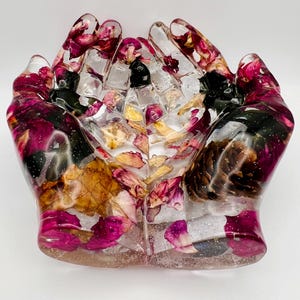 Botanical Resin Cupped Hands Bowl with Rose Petals