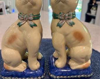 Vintage Staffordshire Style Cream Colored Cat Bookends