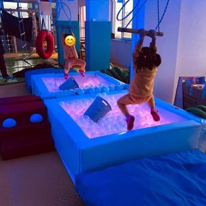 LED beleuchtete Bällebad, Soft Play Ball Pool, Kinder Bällebad, Baby Bällebad, lernfähige Bällebad für Kleinkinder, Kinderspielzeug Bällebad