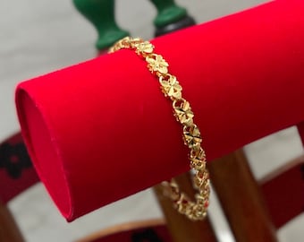 Dainty Gold Bracelet, 24k Gold Filled Bracelet,  Minimalist Bracelet for Women, Stunning Gold Bracelet, Gold Bracelet