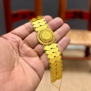 Armband met muntstuk, Dubai vergulde armband, armband bruiloft sieraden, gouden armband, armband met oude munt sieraden, sieraden Arabisch/Midden-Oosten