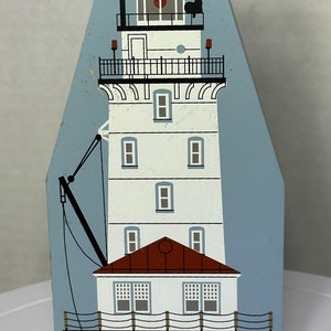 Chicago Harbor Light - Lake Michigan - The Cat’s Meow - Wooden Art