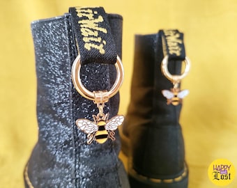 Golden bee charm for Dr Martens type ankle boots, personalization clip for shoes