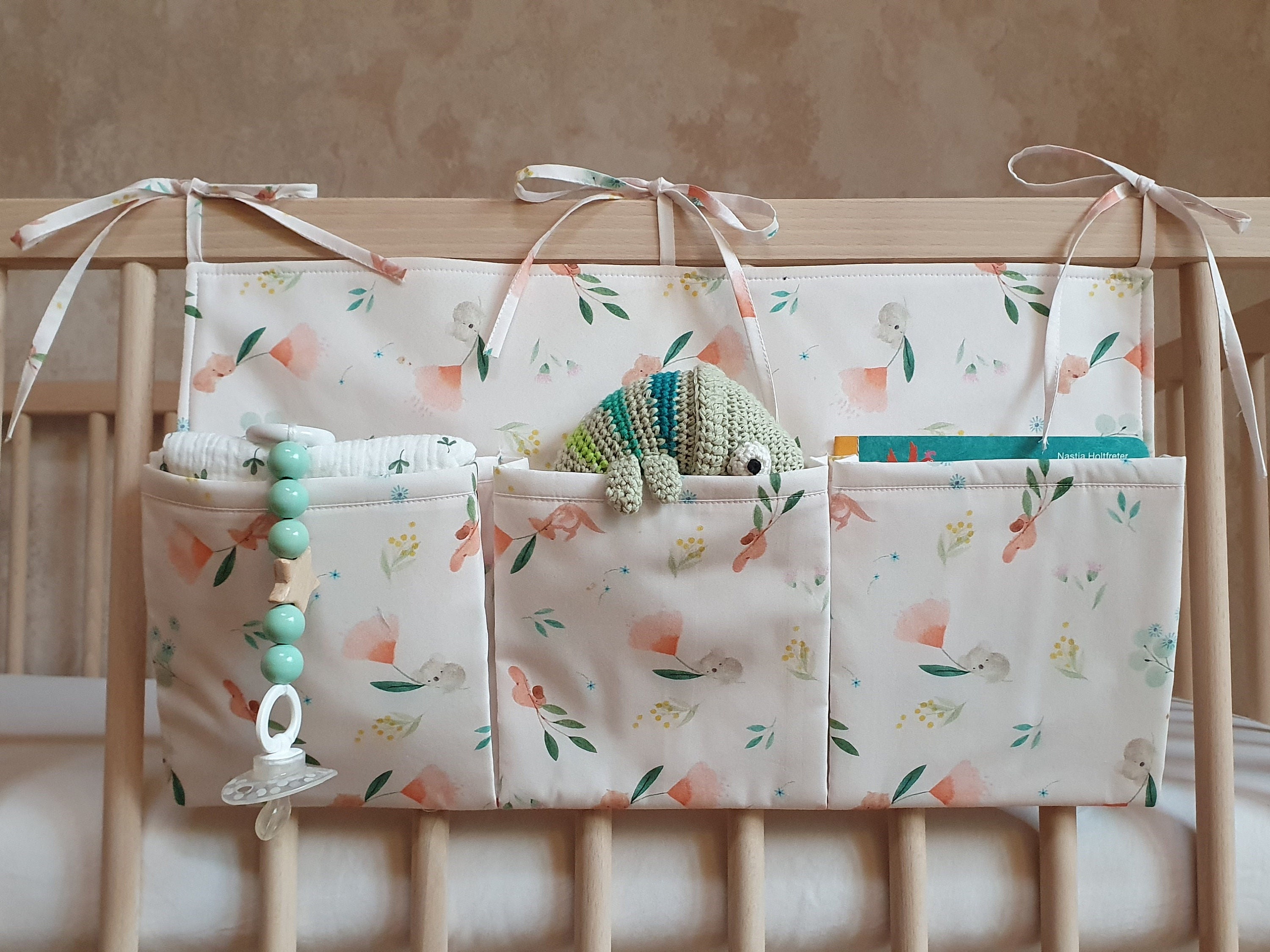sewing pattern for nursery crip caddy organizer hanging bed pocket organizer