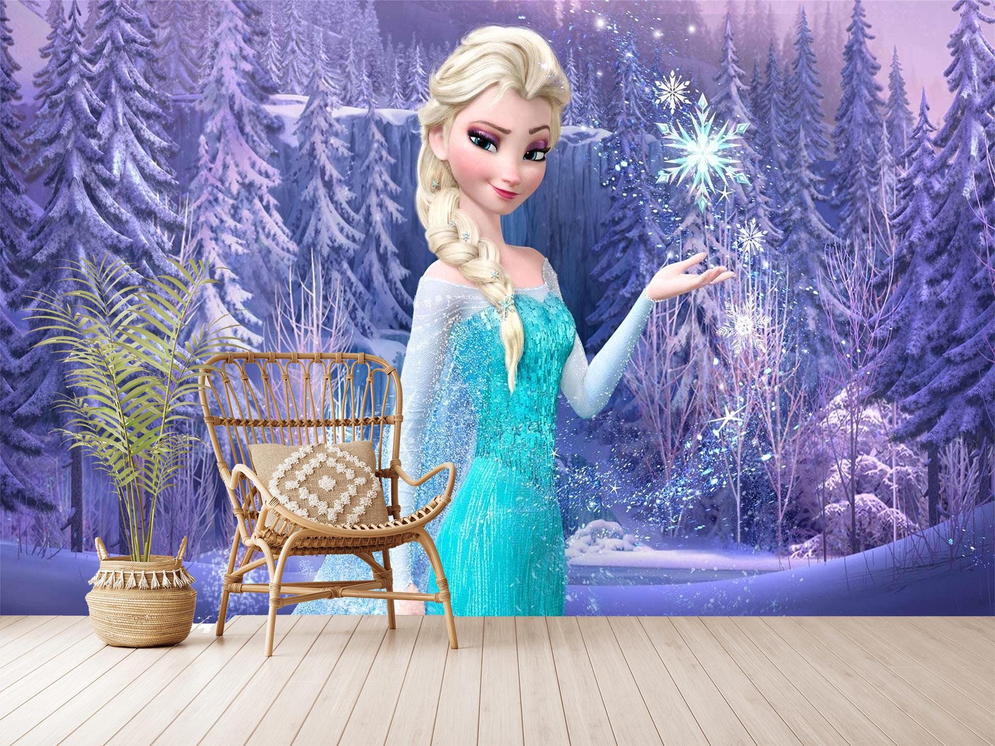 Casa di barbie trovata vicino al vaso della plastica, pronta per la  discarica + forbici + righello + matita + carte da regalo + cartoncino di  recupero + scatolette varie + stecchetto, image size:2000x1500