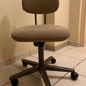 Vintage office chair/ retro swivel chair/ modern/ midcentury chair/ desk chair/ German/ VEB